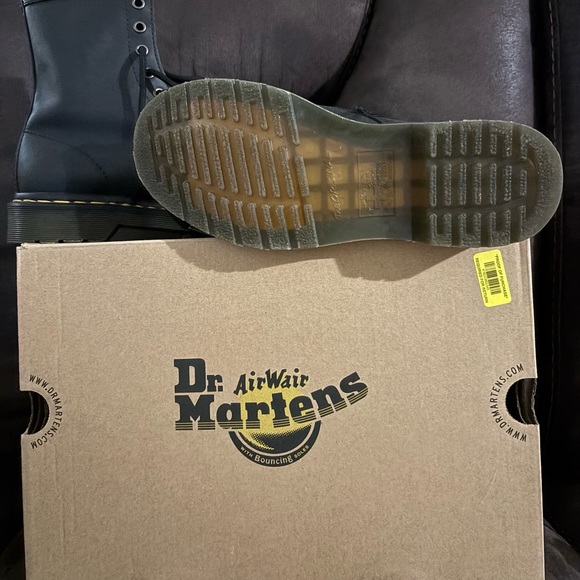 Dr. Martens Other - Dr. Martens Black Leather Women’s Boots size 7
UEC, worn twice